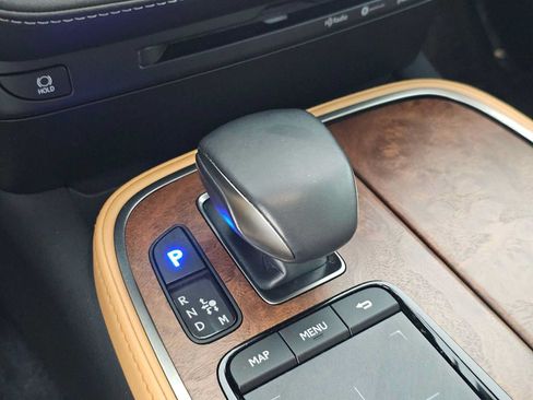 Certified 2021 Lexus LS 500 w/ Accessory Package (Z1) RWD image 31