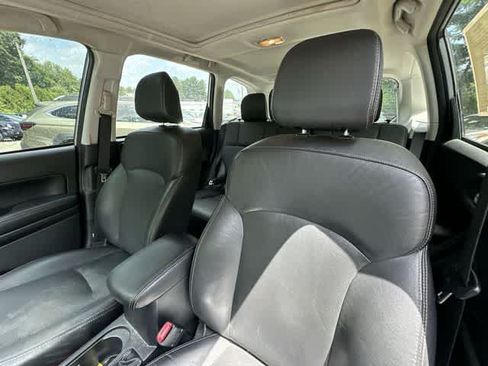 Used 2016 Subaru Forester 2.5i Touring AWD/4WD image 14