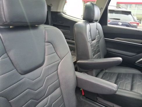 Used 2022 Kia Telluride SX w/ SX Prestige Package image 10