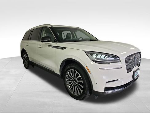 Used 2024 Lincoln Aviator Reserve image 3
