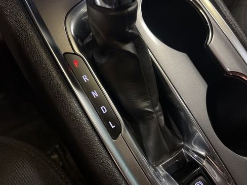 Used 2024 Chevrolet Malibu LT image 27