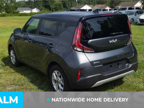 Used 2025 Kia Soul LX w/ LX Technology Package FWD image 5