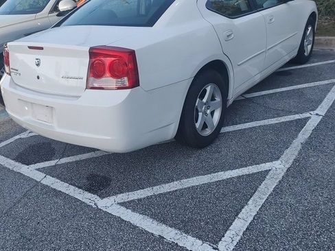 Used 2009 Dodge Charger SE RWD image 4
