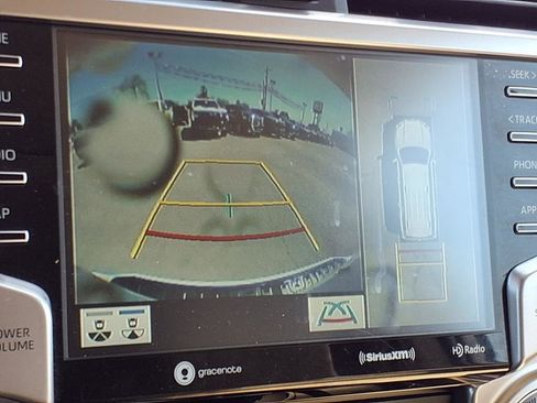 Used 2022 Toyota 4Runner SR5 Premium image 18