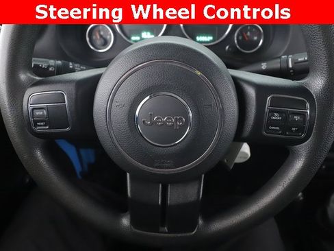 Used 2018 Jeep Wrangler Sport image 3