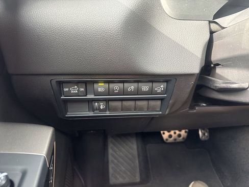 Used 2025 Toyota Tundra Limited w/ TRD Off-Road Package image 9