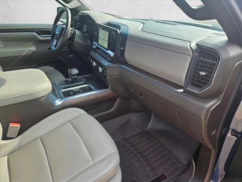 Used 2023 GMC Sierra 1500 SLT image 22