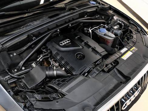 Used 2017 Audi Q5 2.0T Premium Plus w/ Technology Package image 64