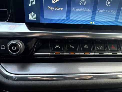 Used 2024 Chevrolet Silverado 1500 High Country w/ Technology Package image 26