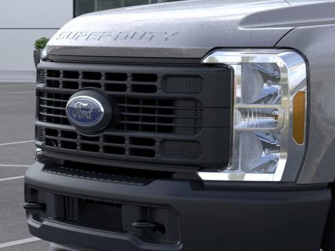 New 2026 Ford F250 XL image 39