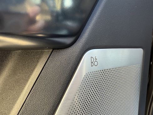 Used 2024 Ford F250 Platinum image 14