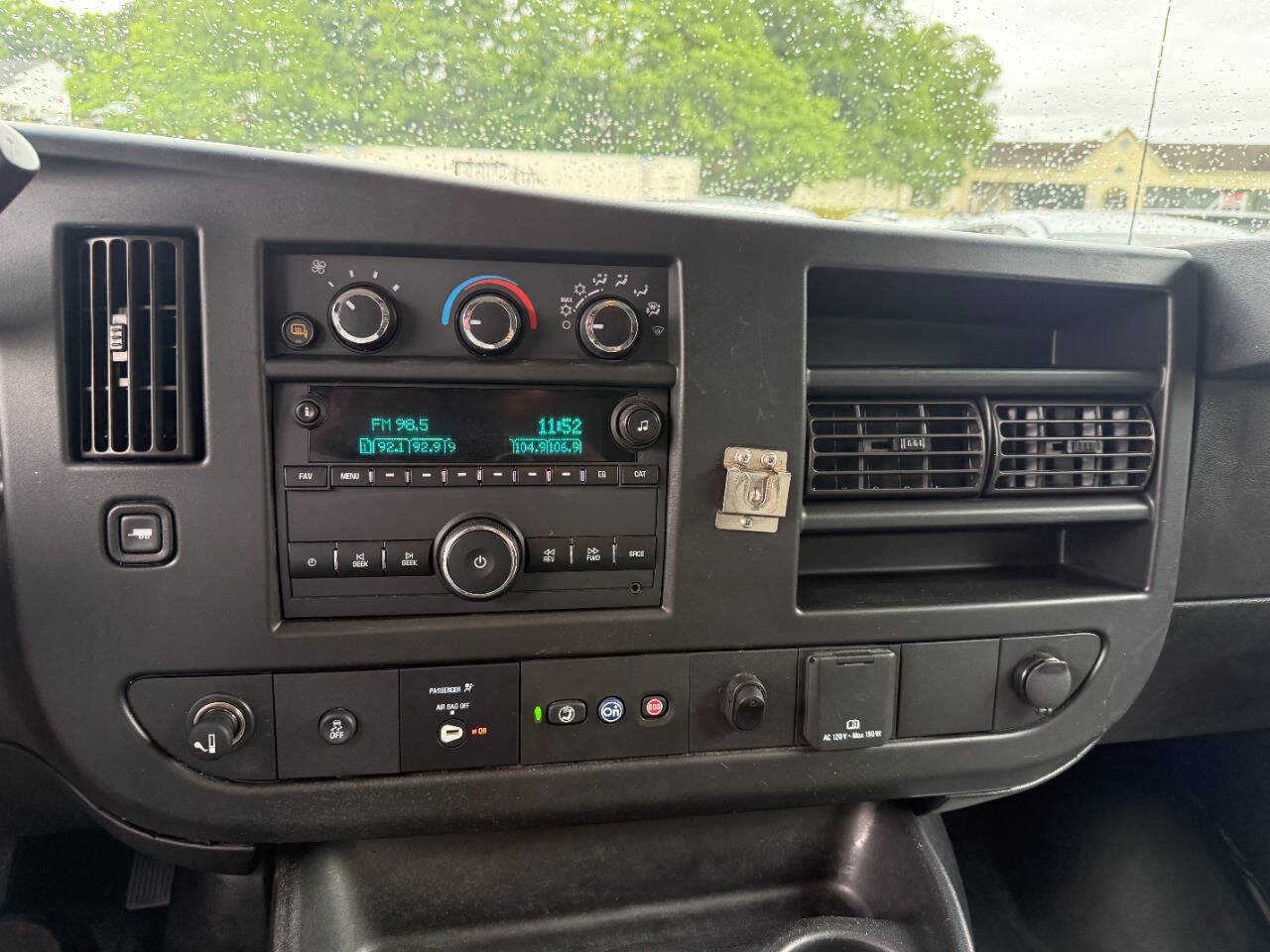 Used 2020 Chevrolet Express 3500 Extended w/ Driver Convenience Package RWD image 14