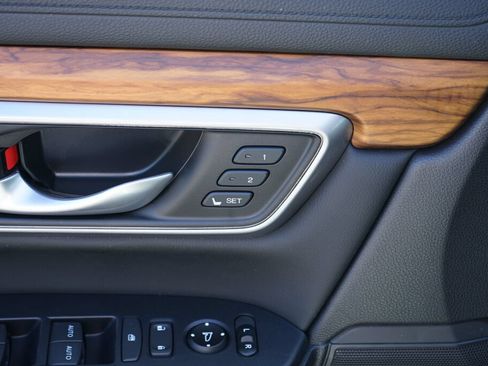 Used 2019 Honda CR-V Touring image 13