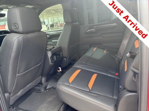 Used 2024 GMC Sierra 1500 AT4 w/ Technology Package image 15