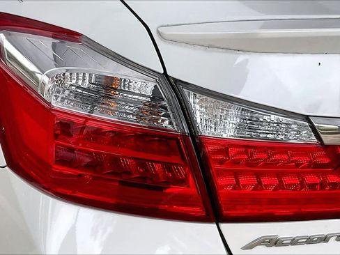 Used 2014 Honda Accord EX-L image 29