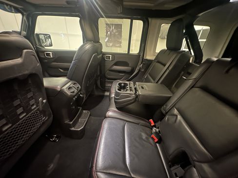 Used 2019 Jeep Wrangler Unlimited Rubicon image 23