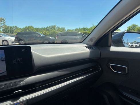 Used 2025 Kia K4 LXS image 34