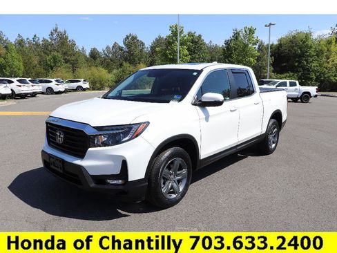 Certified 2023 Honda Ridgeline RTL image 3