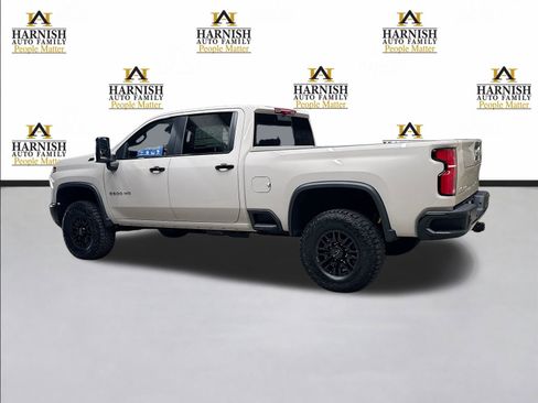 New 2026 Chevrolet Silverado 2500 ZR2 w/ LPO, Dark Essentials Package image 8