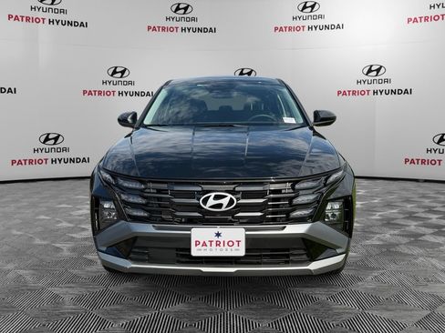 Used 2025 Hyundai Tucson SE AWD/4WD image 8
