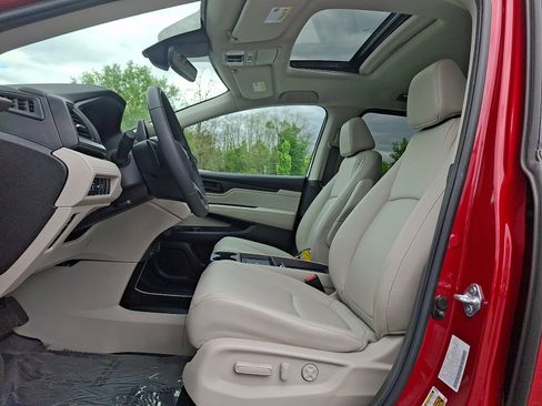 Certified 2025 Honda Odyssey EX-L image 14