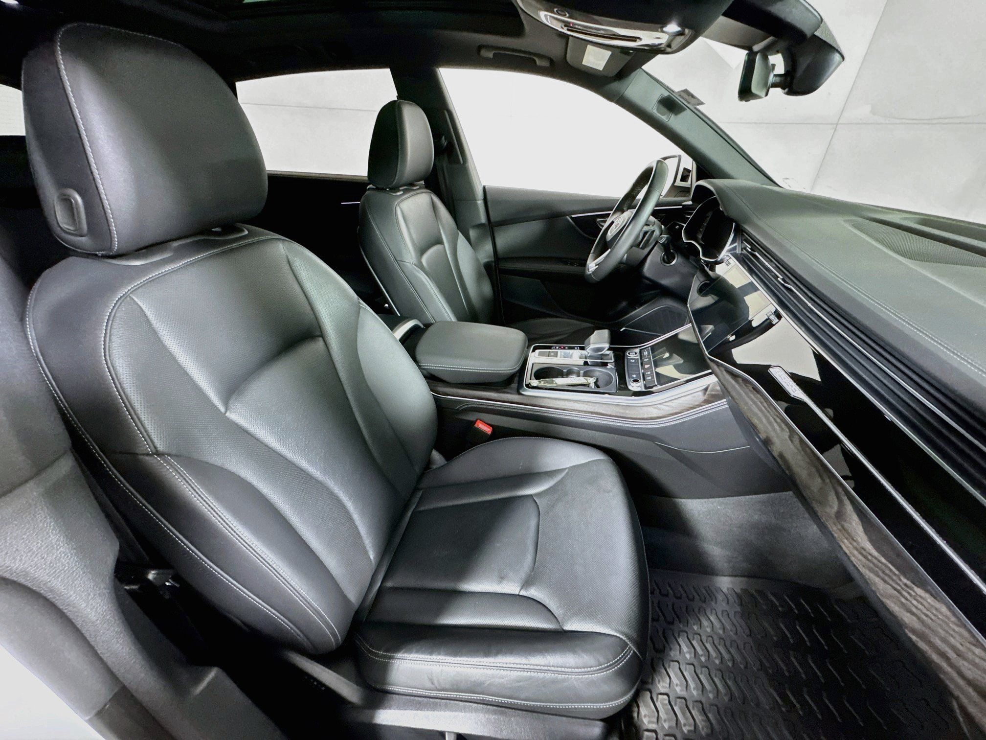 Used 2023 Audi Q8 Premium Plus w/ Premium Plus Package AWD/4WD image 28
