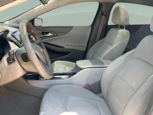 Used 2021 Chevrolet Malibu LT FWD image 18