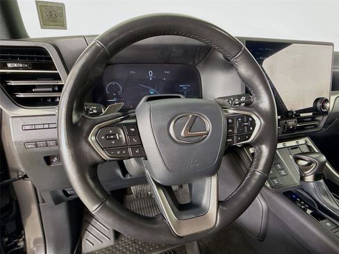 Used 2024 Lexus GX 550 w/ Accessory Package (Z1) AWD/4WD image 13
