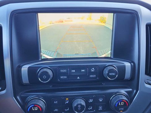 Used 2016 GMC Sierra 2500 SLE w/ SLE Preferred Package AWD/4WD image 14