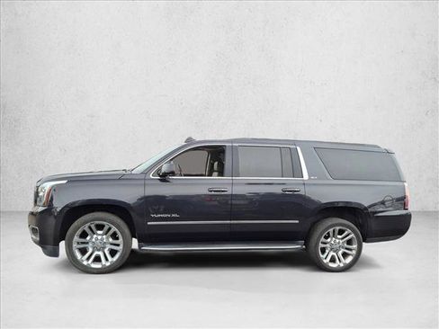 Used 2020 GMC Yukon XL SLT w/ Premium Edition RWD image 2