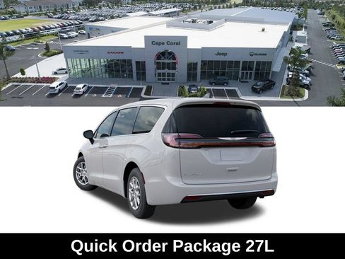 New 2026 Chrysler Pacifica Select FWD image 3