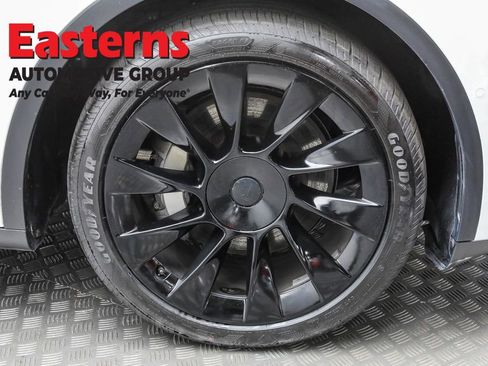 Used 2020 Tesla Model Y Performance image 29