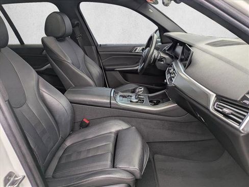 Used 2019 BMW X5 xDrive40i w/ M Sport Package image 23
