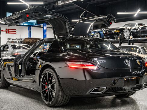 Used 2014 Mercedes-Benz SLS AMG GT Coupe image 6