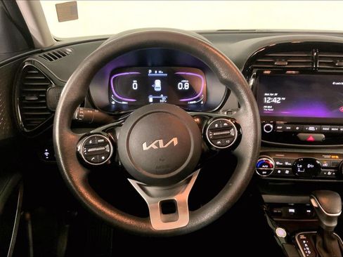 Certified 2024 Kia Soul S FWD image 5