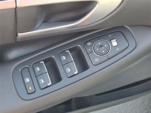 Used 2024 Hyundai Sonata SEL image 21