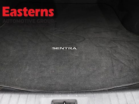 Used 2024 Nissan Sentra SV FWD image 9