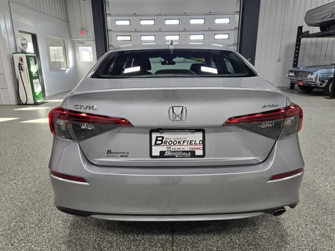 Used 2022 Honda Civic Sport image 4