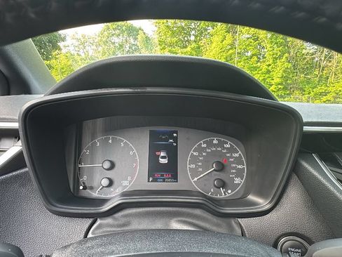 Used 2025 Toyota Corolla SE FWD image 17