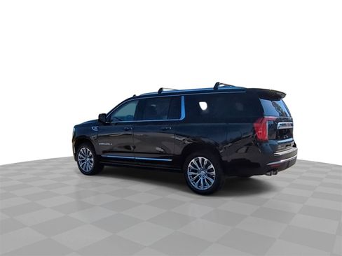 Certified 2022 GMC Yukon XL Denali image 6
