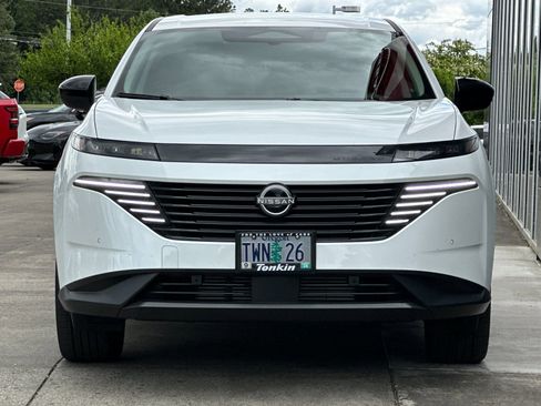 Used 2025 Nissan Murano SV AWD/4WD image 8