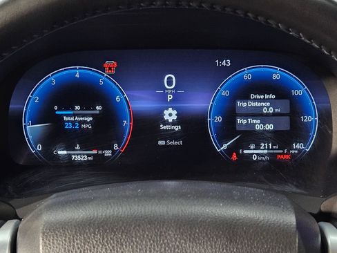 Used 2023 Toyota Highlander Platinum FWD image 15