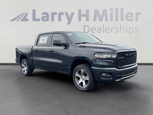 New 2026 RAM 1500 Express image 8