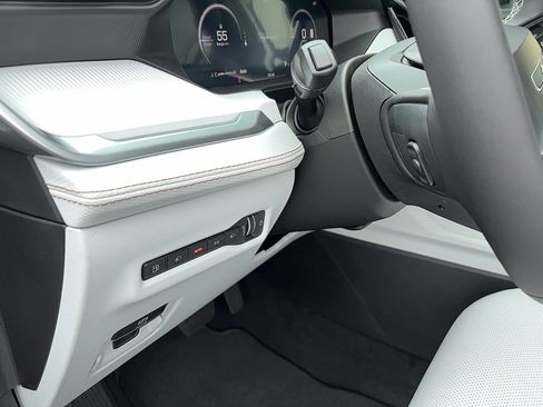 New 2026 Jeep Cherokee Overland AWD/4WD image 24