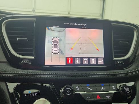 New 2027 Chrysler Pacifica Select AWD/4WD image 24