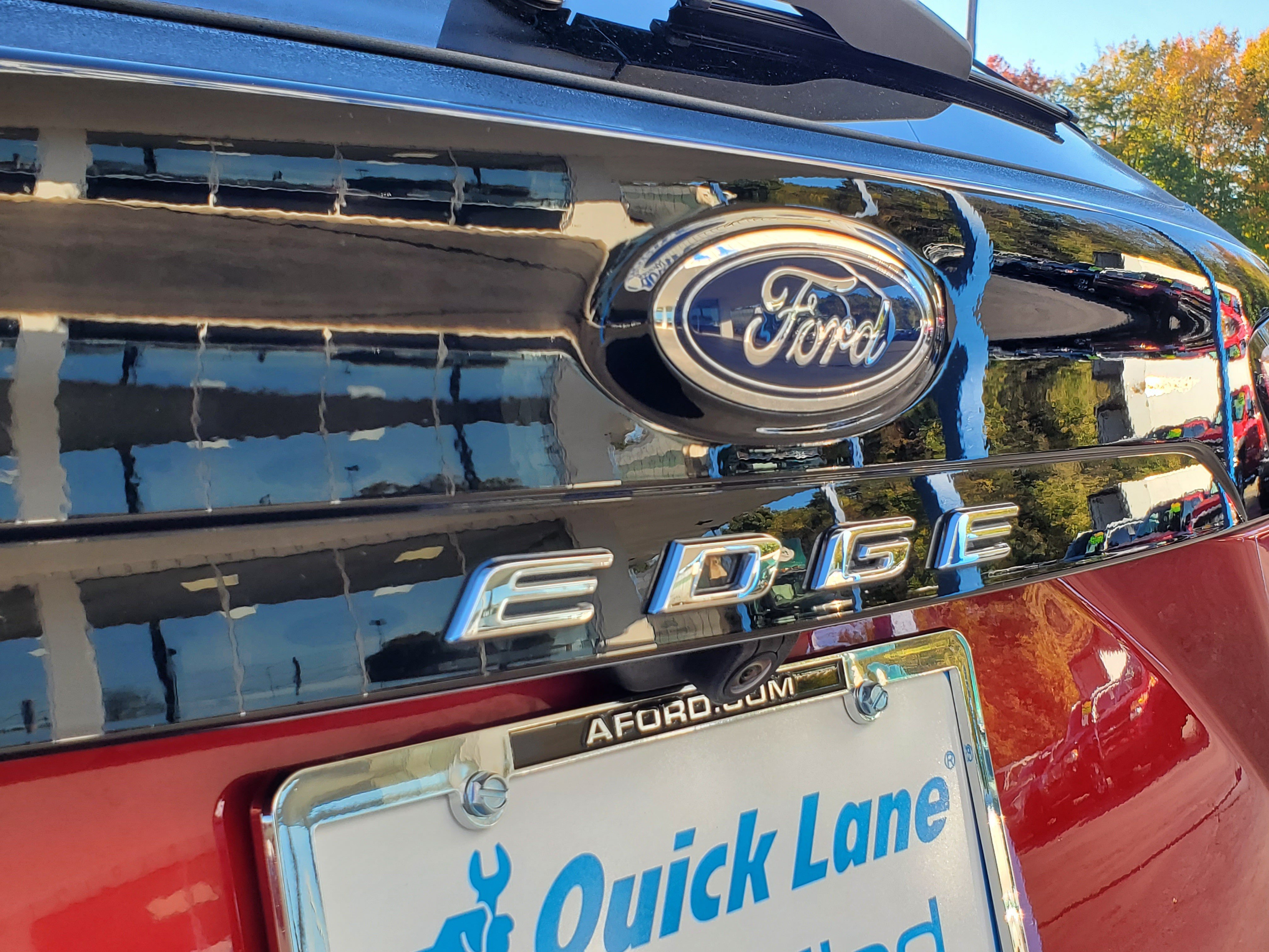 Used 2024 Ford Edge SEL w/ Convenience Package AWD/4WD image 5