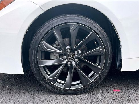 Used 2023 Toyota Corolla SE w/ SE Package FWD image 32