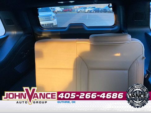 Used 2022 Chevrolet Suburban Premier image 5