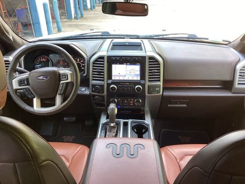Used 2019 Ford F150 King Ranch w/ Equipment Group 601A Luxury AWD/4WD image 48