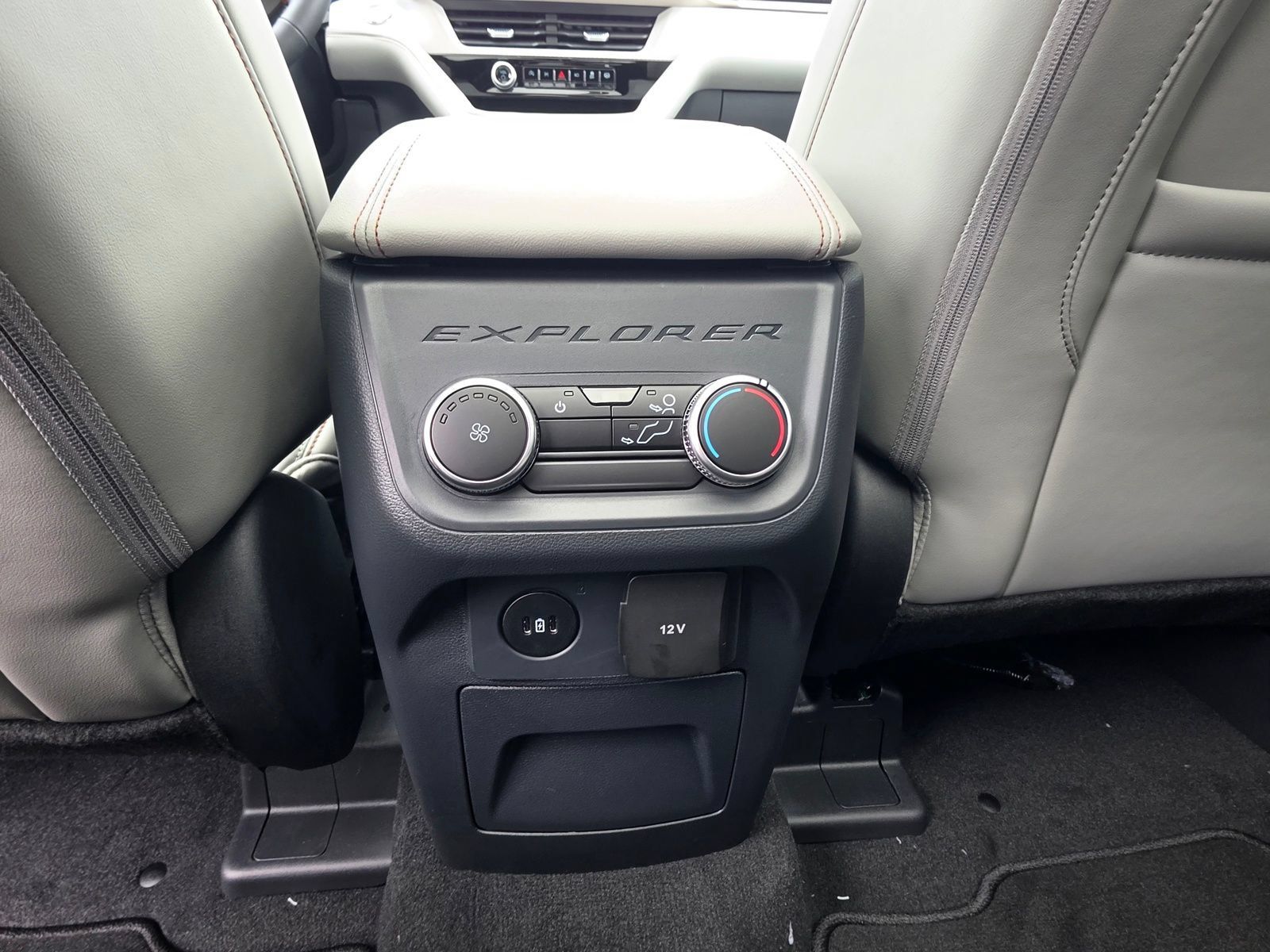 New 2027 Ford Explorer Active w/ Active Comfort Package AWD/4WD image 21